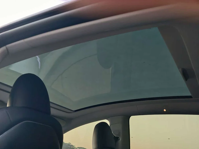 Tesla Model Y — фото 16