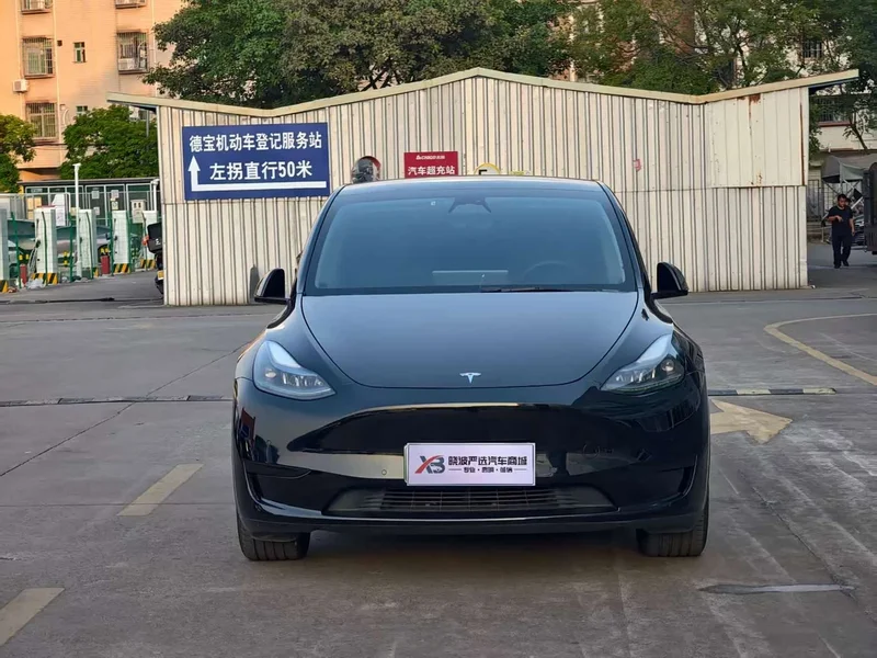 Tesla Model Y — фото 2