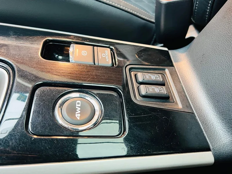 Mitsubishi Outlander — фото 18