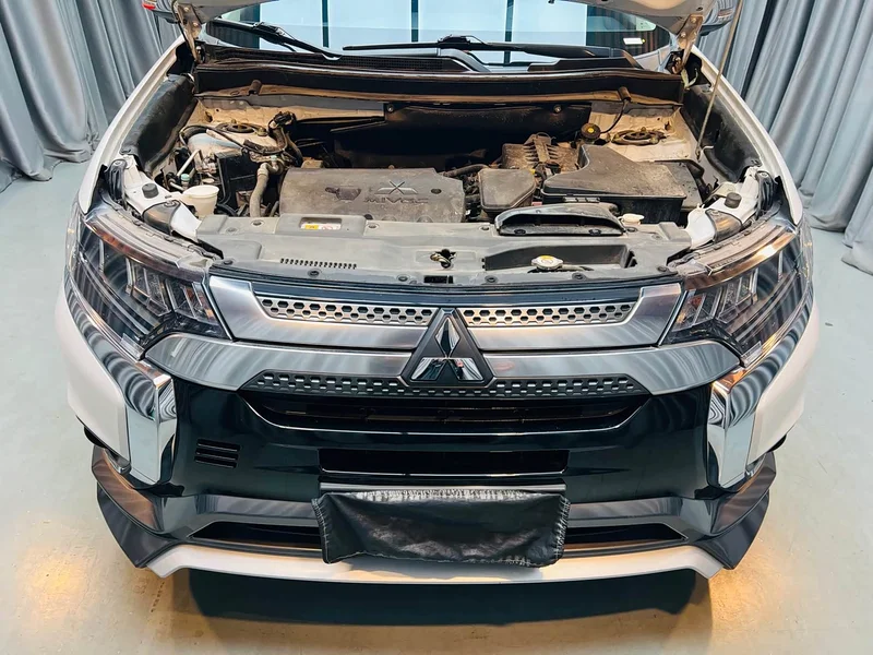 Mitsubishi Outlander — фото 19