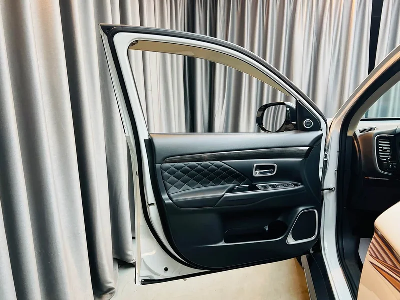 Mitsubishi Outlander — фото 9