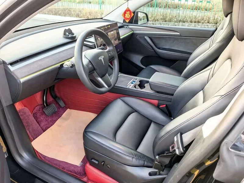 Tesla Model Y — фото 4
