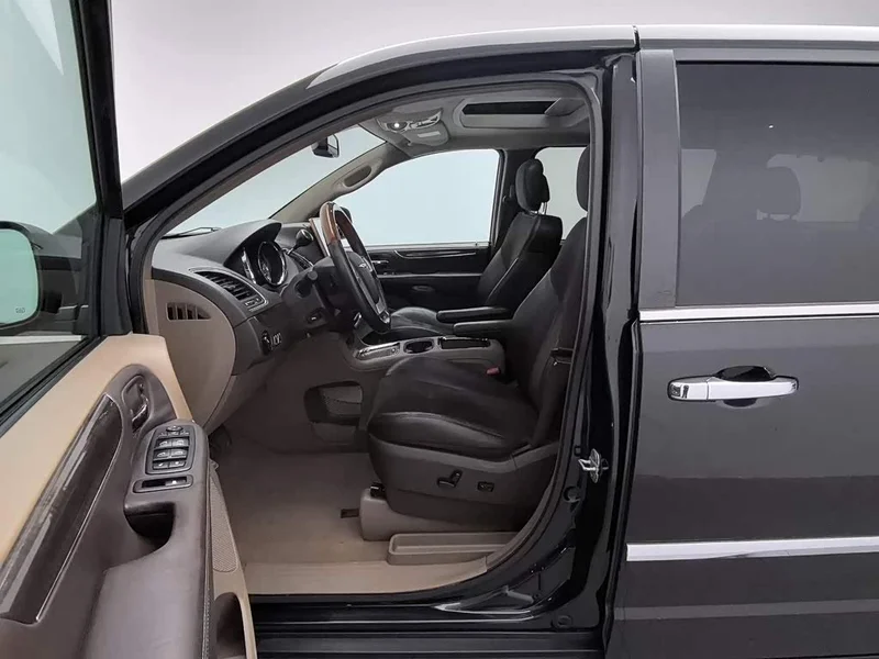 Jeep Grand Voyager Imported — фото 10