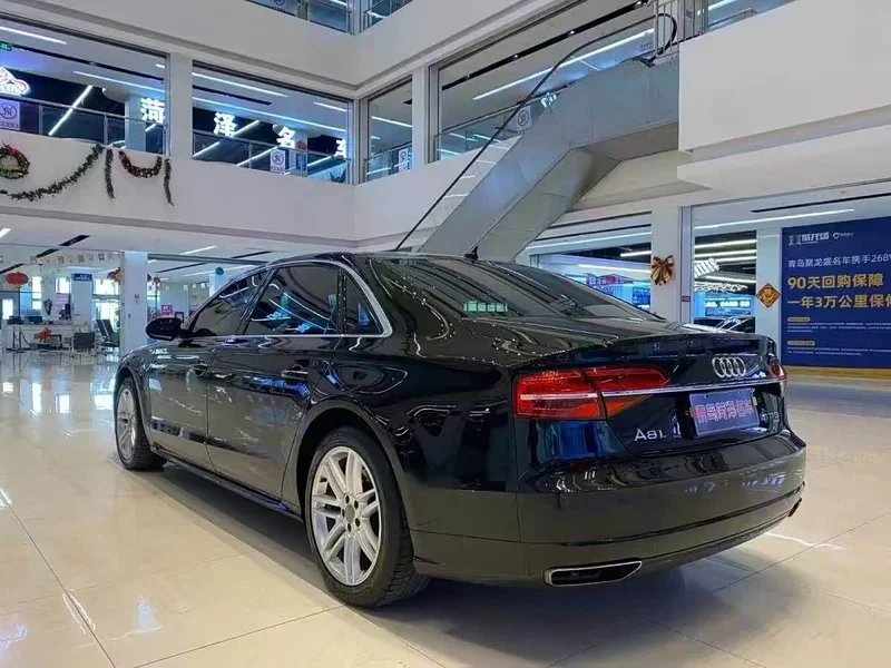 Audi A8 — фото 9