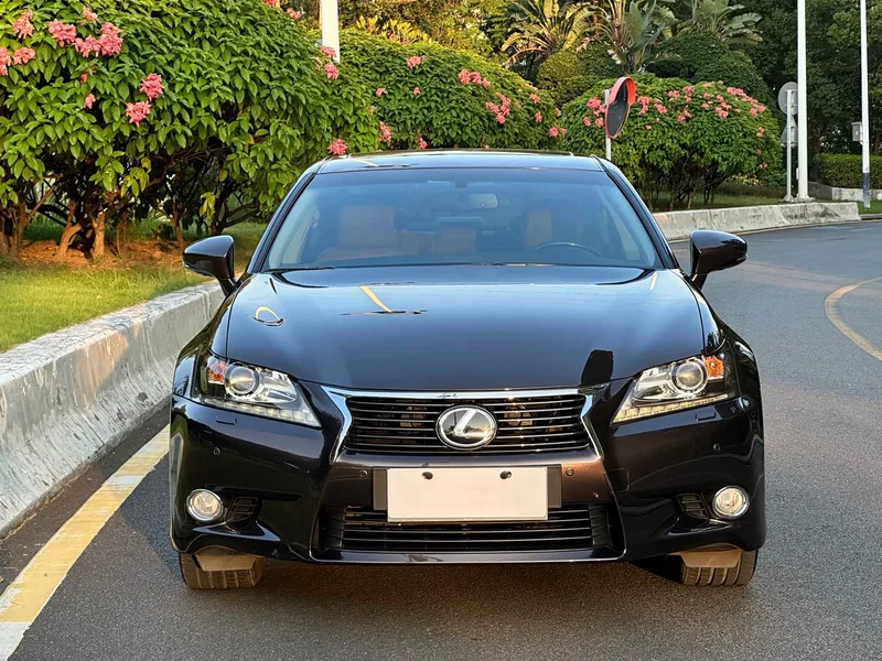 Lexus GS — фото 2