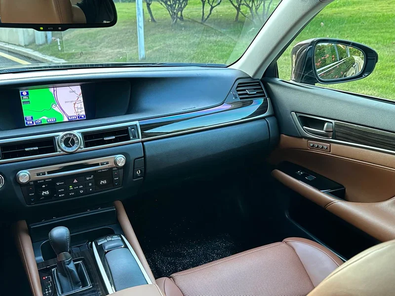 Lexus GS — фото 22