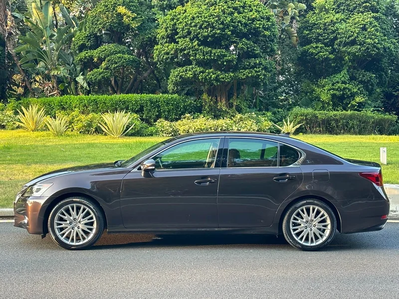 Lexus GS — фото 4