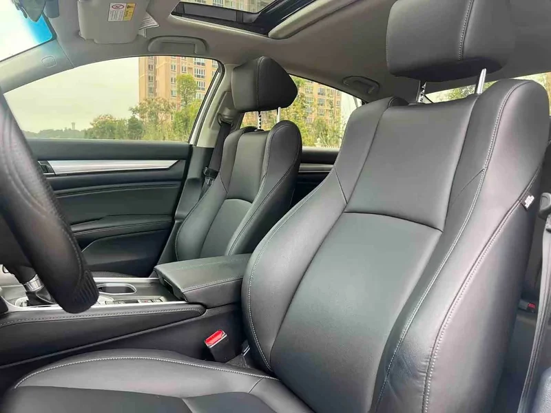 Honda Accord — фото 16