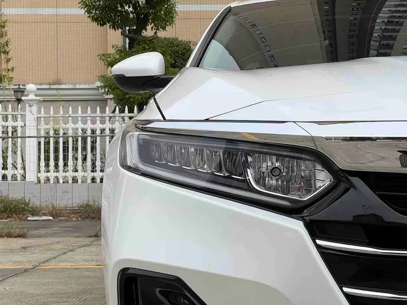 Honda Accord — фото 18