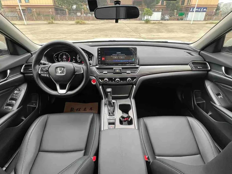 Honda Accord — фото 27
