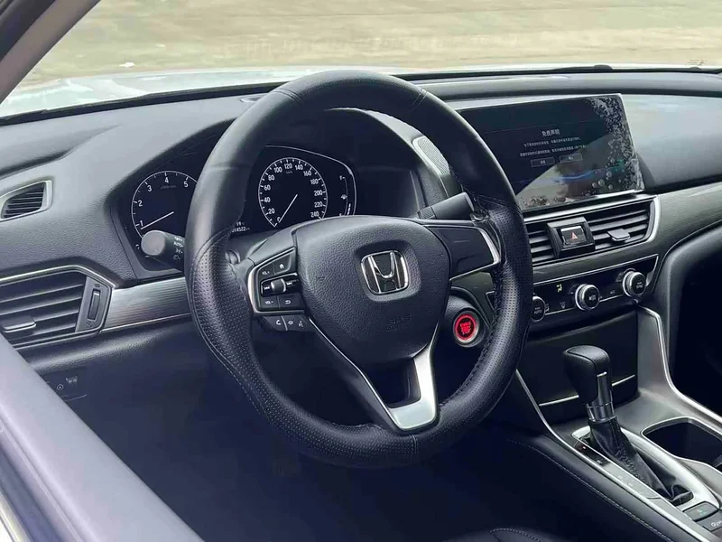 Honda Accord — фото 30