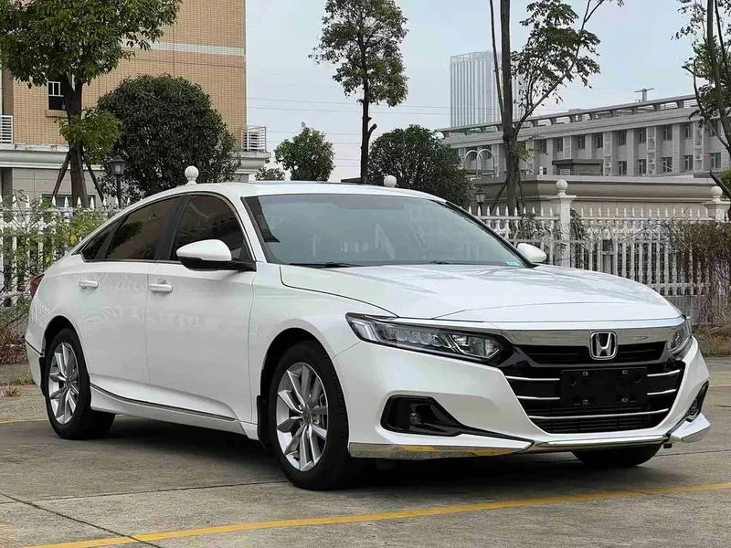 Honda Accord — фото 3