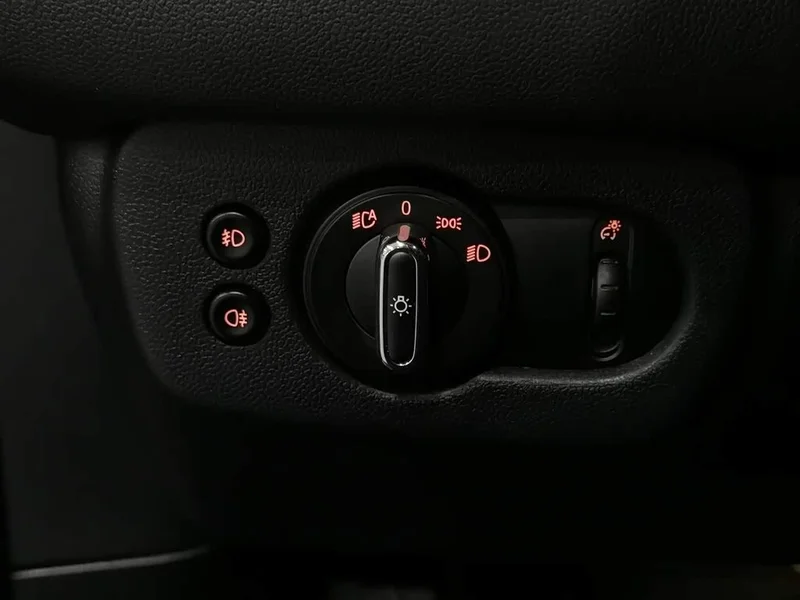 MINI CLUBMAN — фото 21