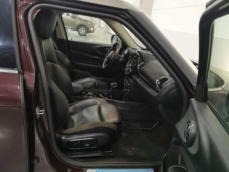 MINI CLUBMAN — фото 23