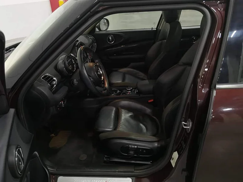 MINI CLUBMAN — фото 10