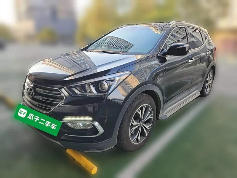 Hyundai Santa Fe — фото 1