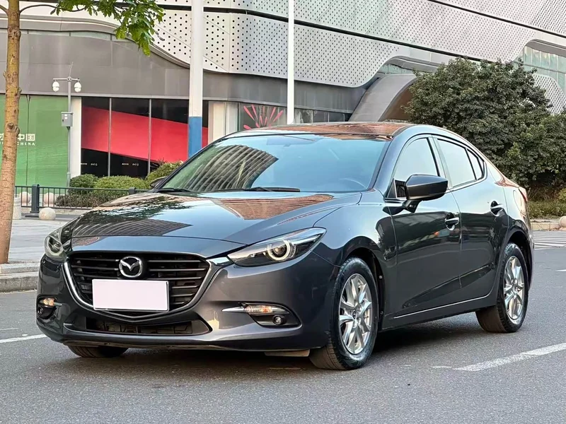 Mazda 3 Axela — фото 1