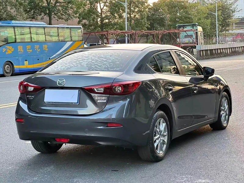 Mazda 3 Axela — фото 19