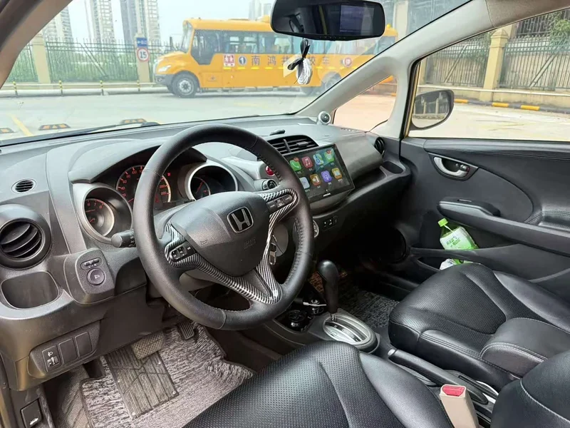 Honda Fit — фото 6