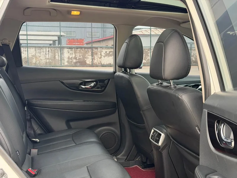 Nissan X-Trail — фото 15