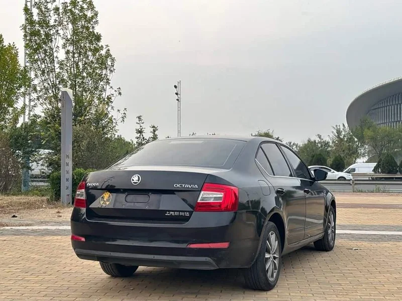 Volkswagen Octavia — фото 4