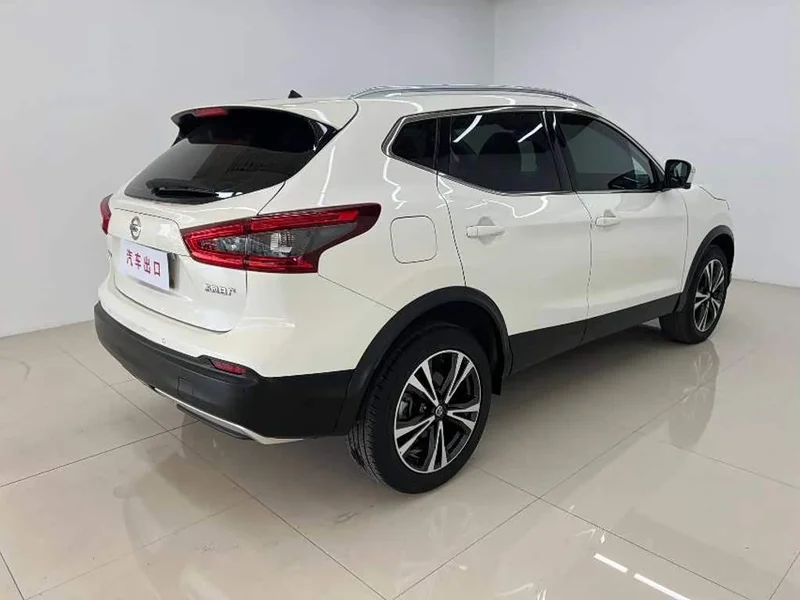 Nissan Qashqai — фото 4