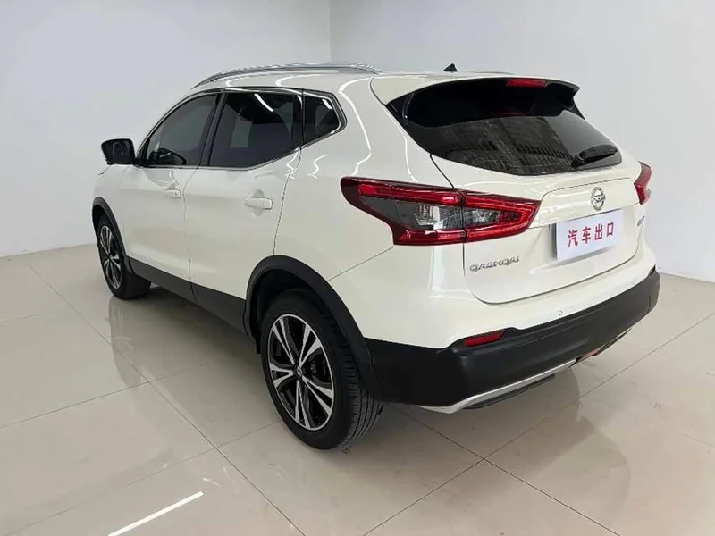 Nissan Qashqai — фото 6
