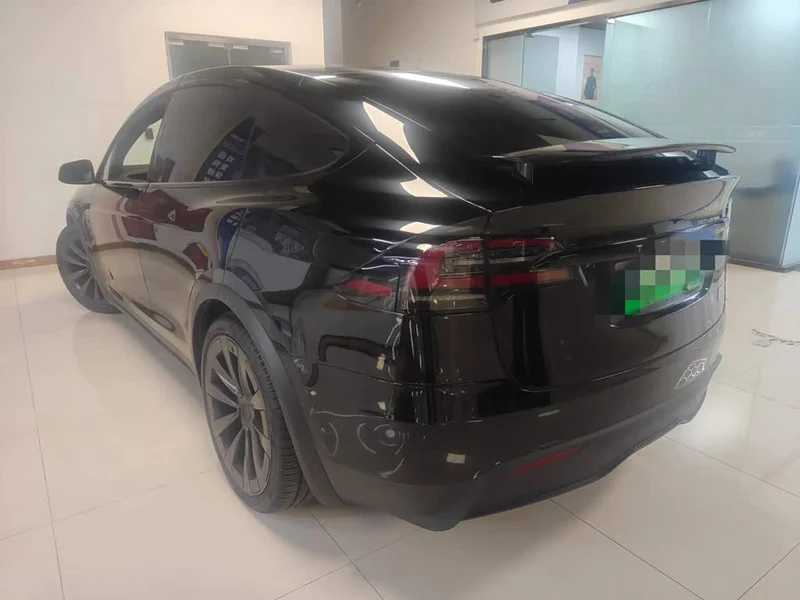 Tesla Model X — фото 3