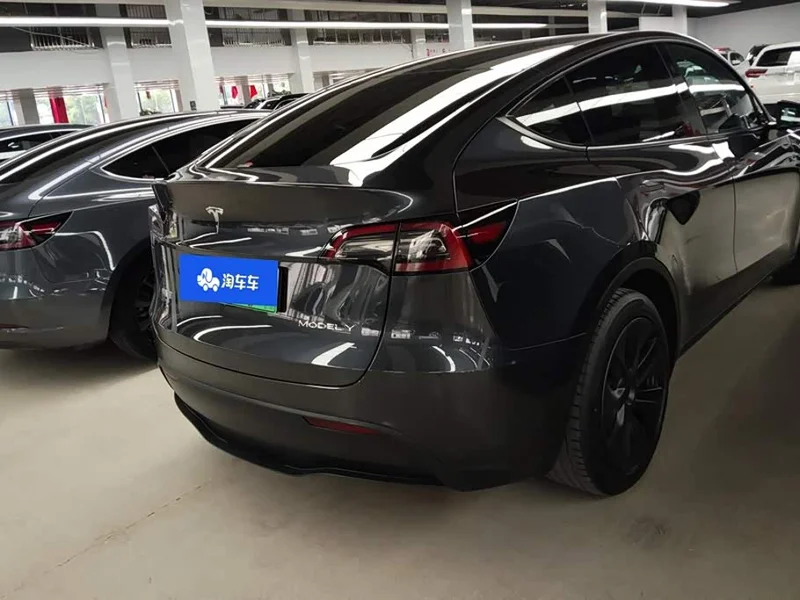 Tesla Model Y — фото 3