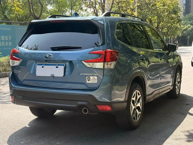 Subaru Forester — фото 5