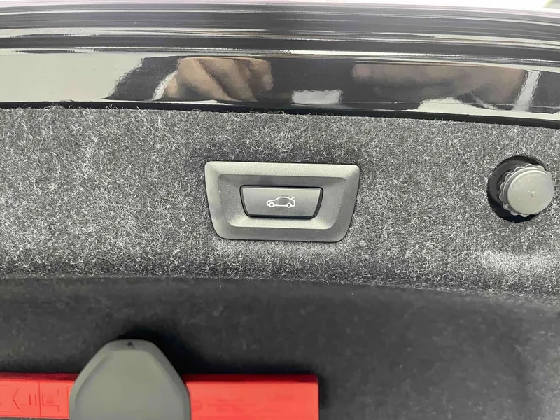 BMW 5-Series — фото 15