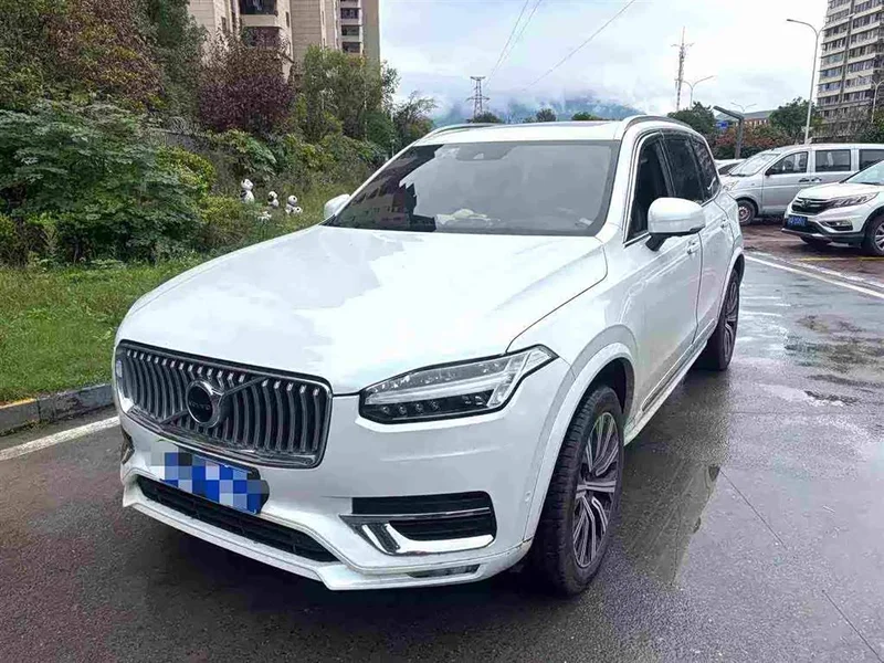 Volvo XC90 — фото 1