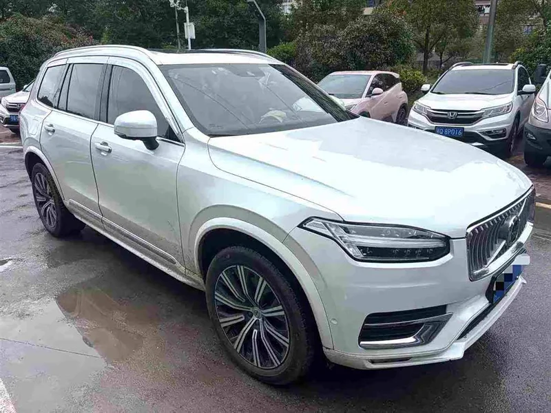 Volvo XC90 — фото 3