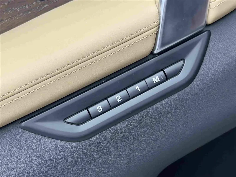 Land Rover Discovery — фото 18