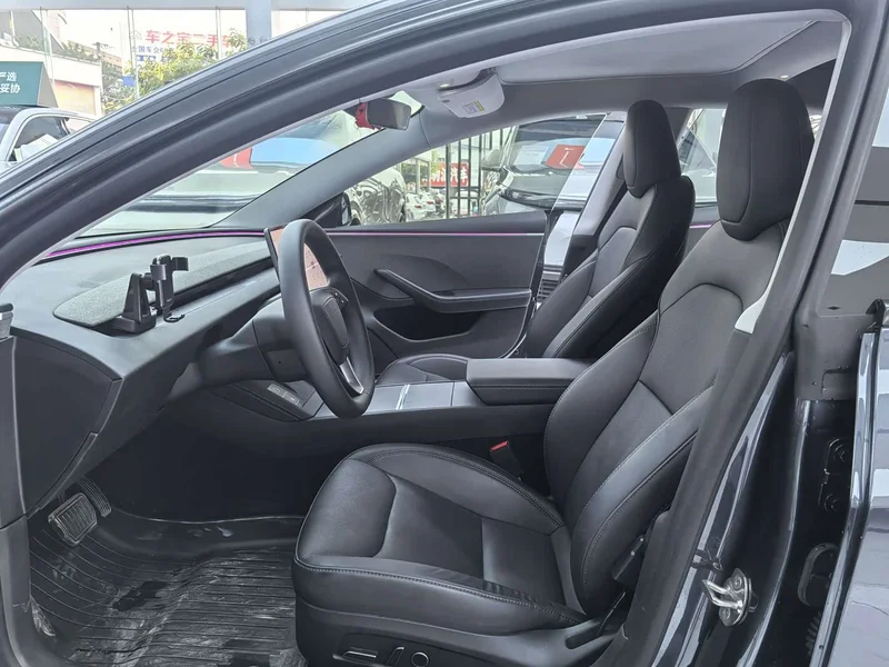 Tesla Model 3 — фото 6