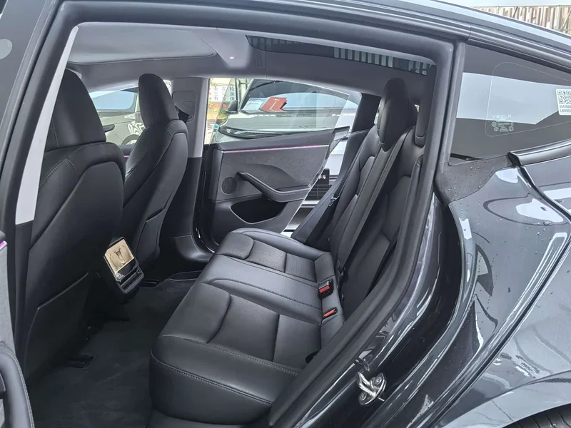 Tesla Model 3 — фото 10