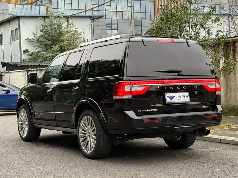 Lincoln Navigator — фото 4