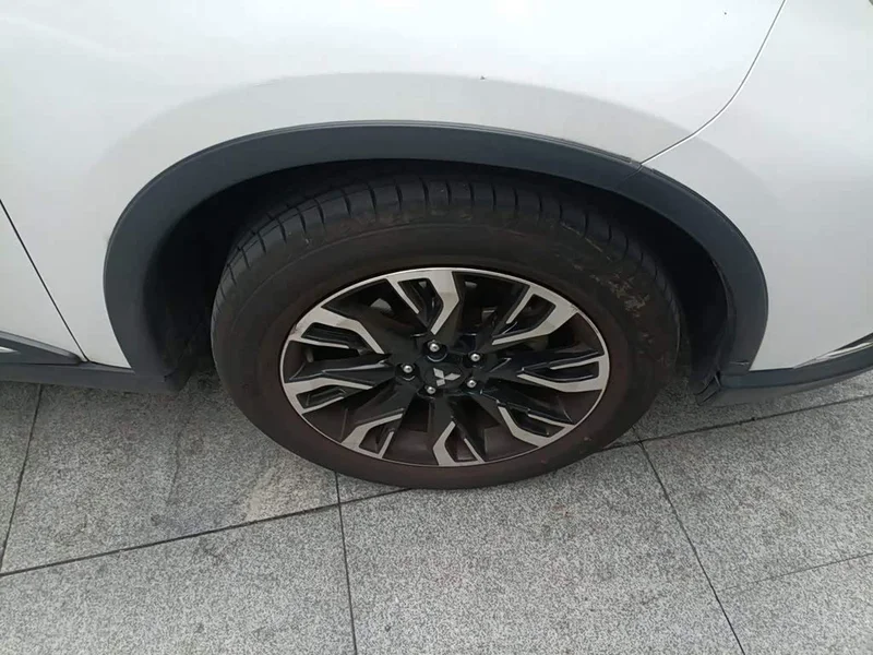 Mitsubishi Outlander — фото 24