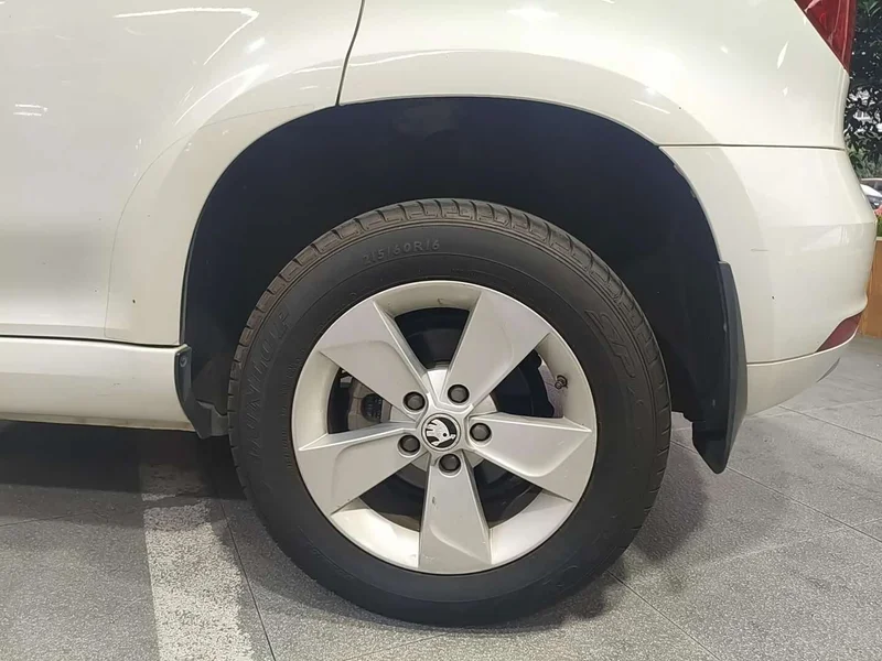Skoda Yeti — фото 16