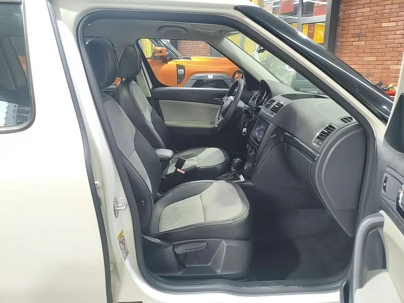 Skoda Yeti — фото 10