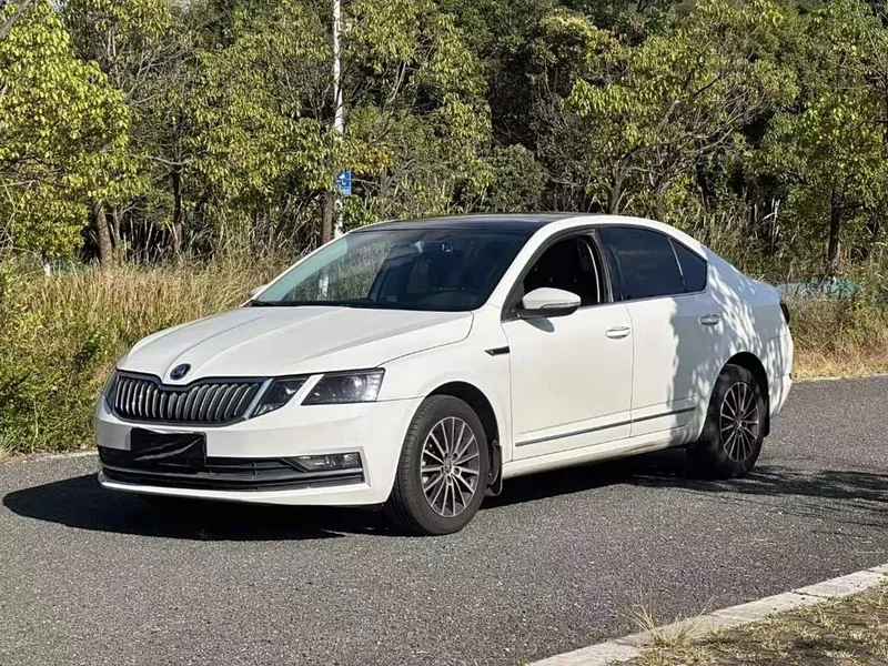 Volkswagen Octavia — фото 3