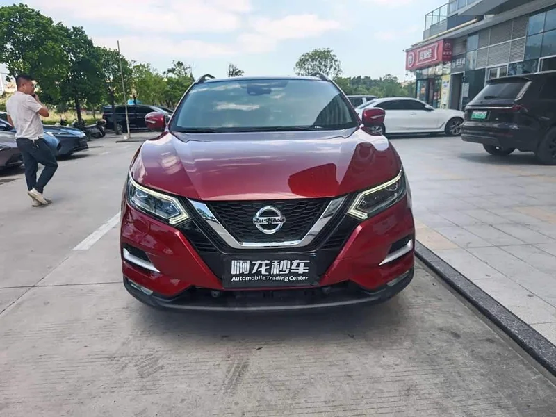 Nissan Qashqai — фото 2