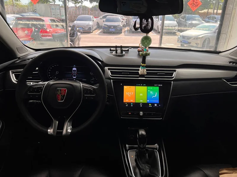 Roewe i5 — фото 6