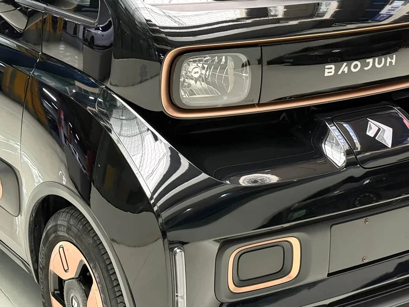 Baojun KiWi EV — фото 18