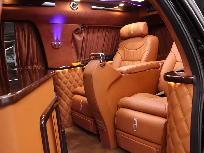 Lincoln Navigator — фото 14