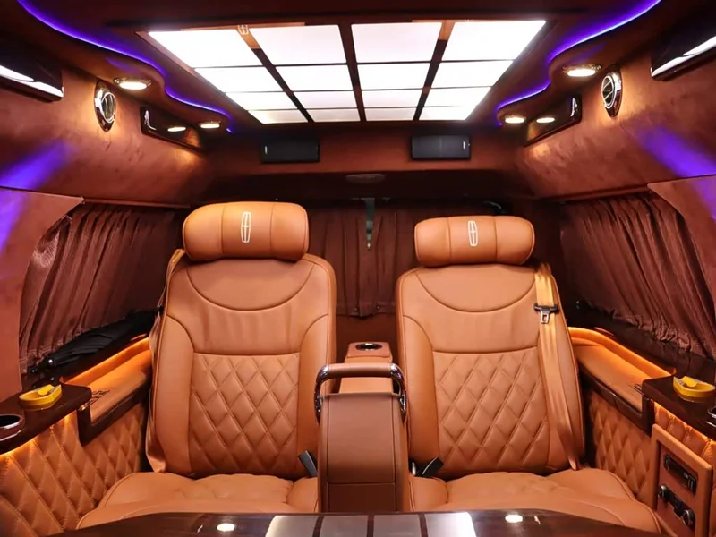 Lincoln Navigator — фото 16