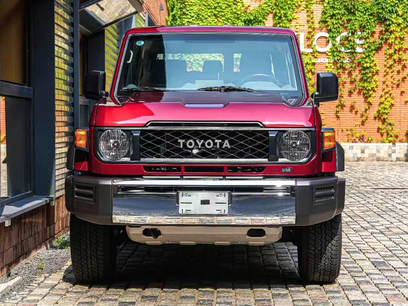 Toyota Land Cruiser LC76 (Imported) — фото 4