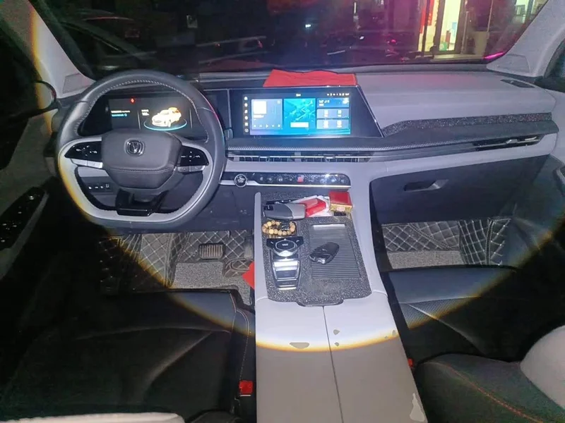 Changan CS75PLUS — фото 10