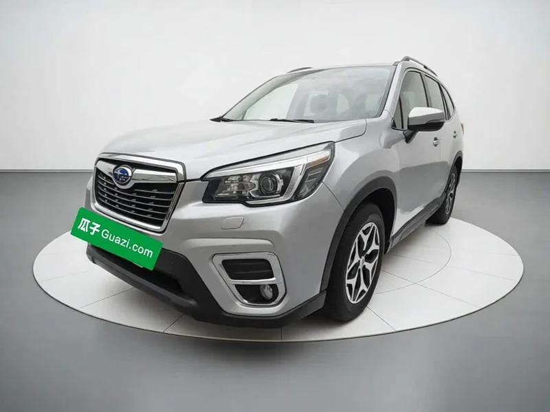 Subaru Forester — фото 1