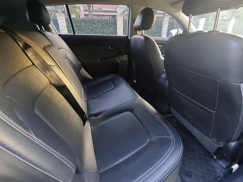 Kia Sportage — фото 11